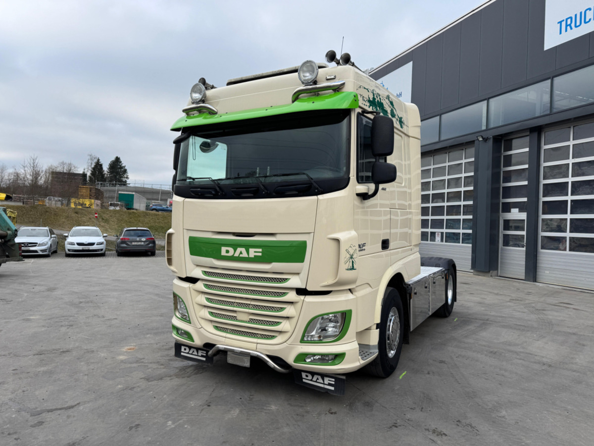 DAF XF460 4x2 - Tractor: foto 1 DAF XF460 4x2 - Tractor: foto 1