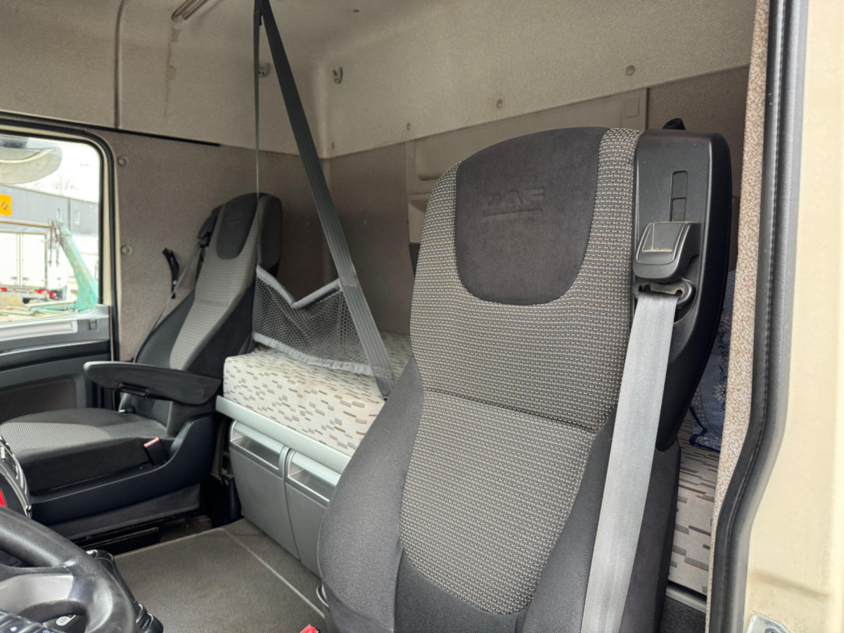 Tractor DAF XF460 4x2: foto 11