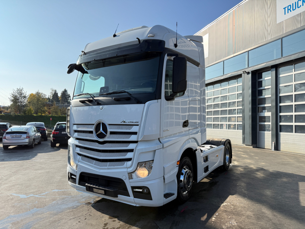 MERCEDES Actros 1846 4x2 Hydraulik - Tractor: foto 1 MERCEDES Actros 1846 4x2 Hydraulik - Tractor: foto 1