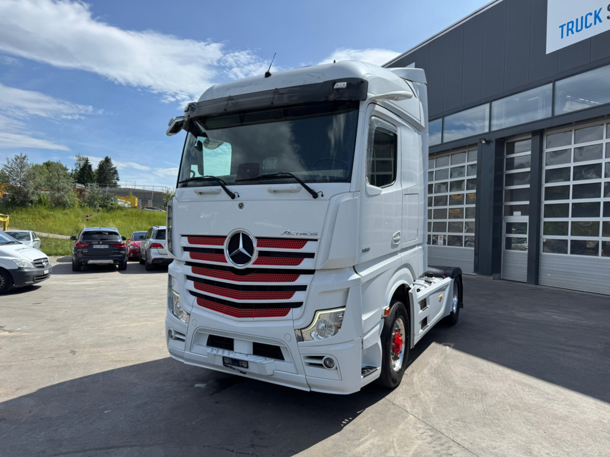 MERCEDES Actros 1851 4x4 Hydraulik - Tractor: foto 1 MERCEDES Actros 1851 4x4 Hydraulik - Tractor: foto 1