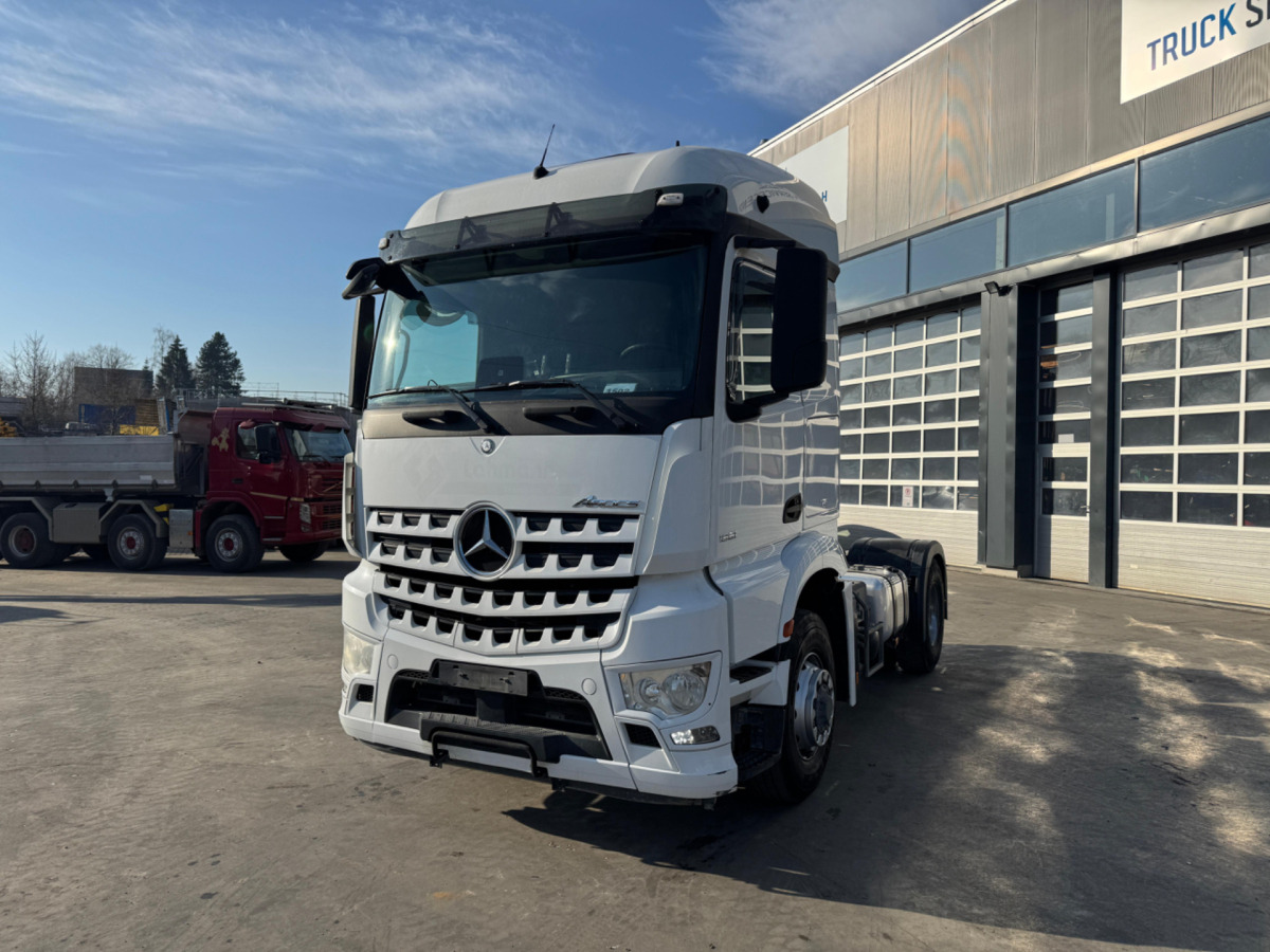 MERCEDES Arocs 1851 4x4H Kipphydraulik - Tractor: foto 1 MERCEDES Arocs 1851 4x4H Kipphydraulik - Tractor: foto 1