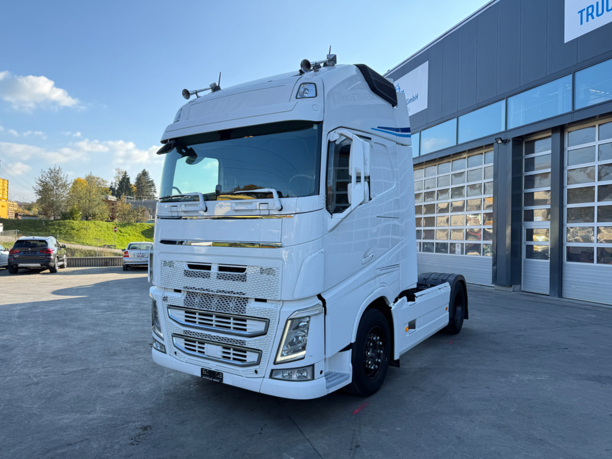 VOLVO FH-500 Standklima XXL 4x2 - Tractor: foto 1 VOLVO FH-500 Standklima XXL 4x2 - Tractor: foto 1