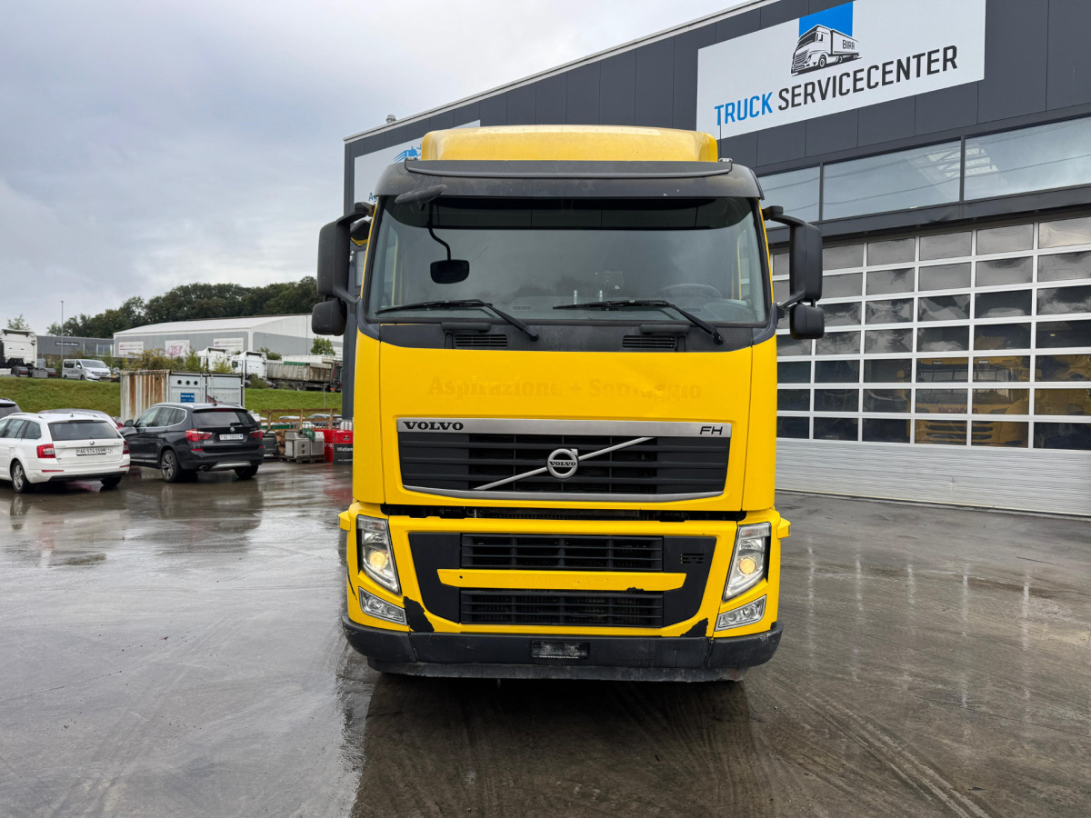 VOLVO FH-500 10x4 - Camião chassi: foto 2 VOLVO FH-500 10x4 - Camião chassi: foto 2