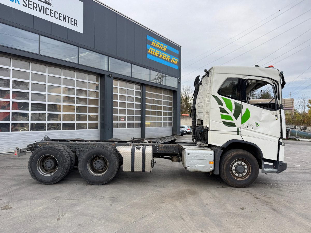 VOLVO FH16-650 6x6 X-Track Unfall - Camião chassi: foto 4 VOLVO FH16-650 6x6 X-Track Unfall - Camião chassi: foto 4