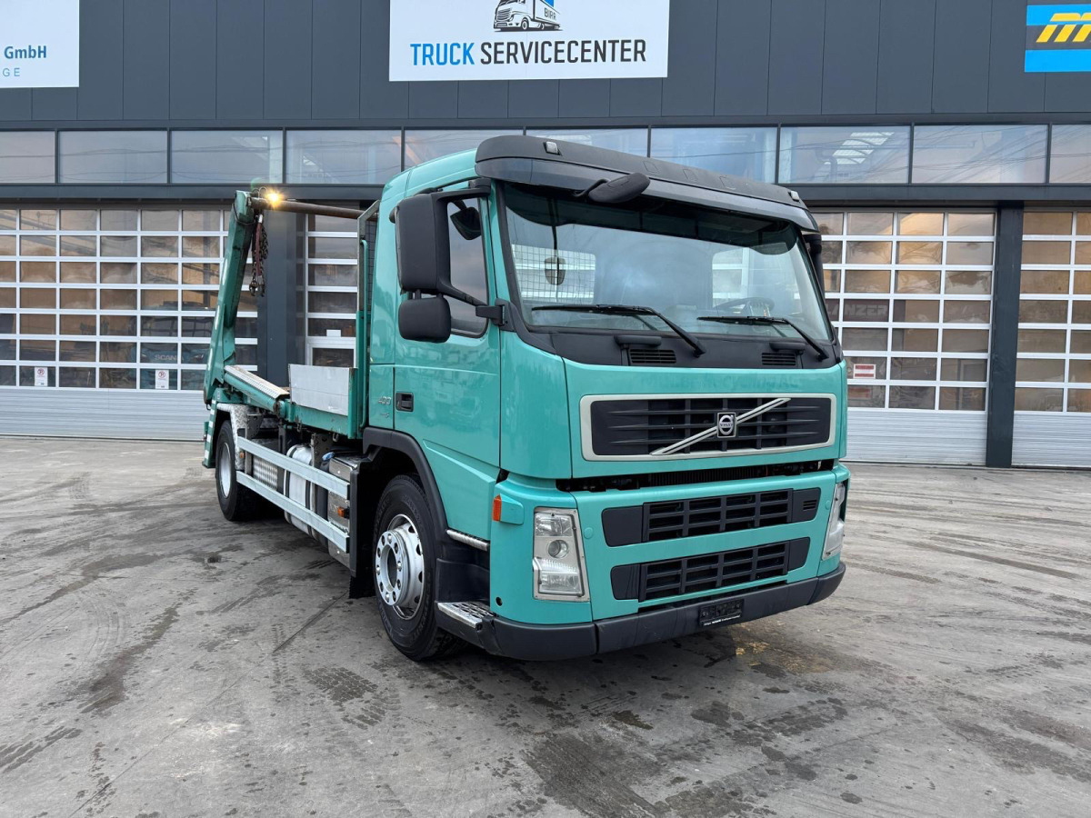 VOLVO FM-400 4x2 UT GIGANT 18T - Camião multibenne: foto 3 VOLVO FM-400 4x2 UT GIGANT 18T - Camião multibenne: foto 3