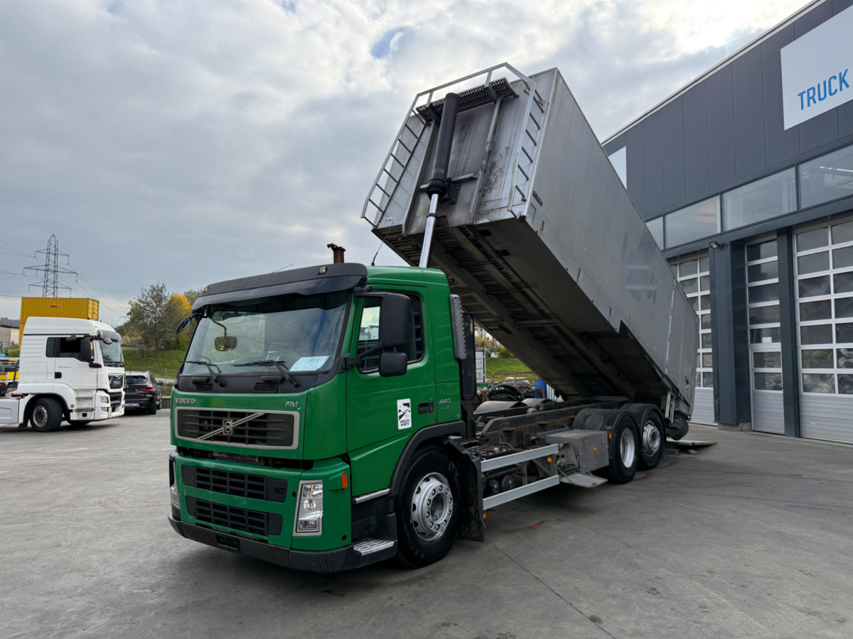 VOLVO FM-440 6x2 Getreidekipper - Camião basculante: foto 2 VOLVO FM-440 6x2 Getreidekipper - Camião basculante: foto 2