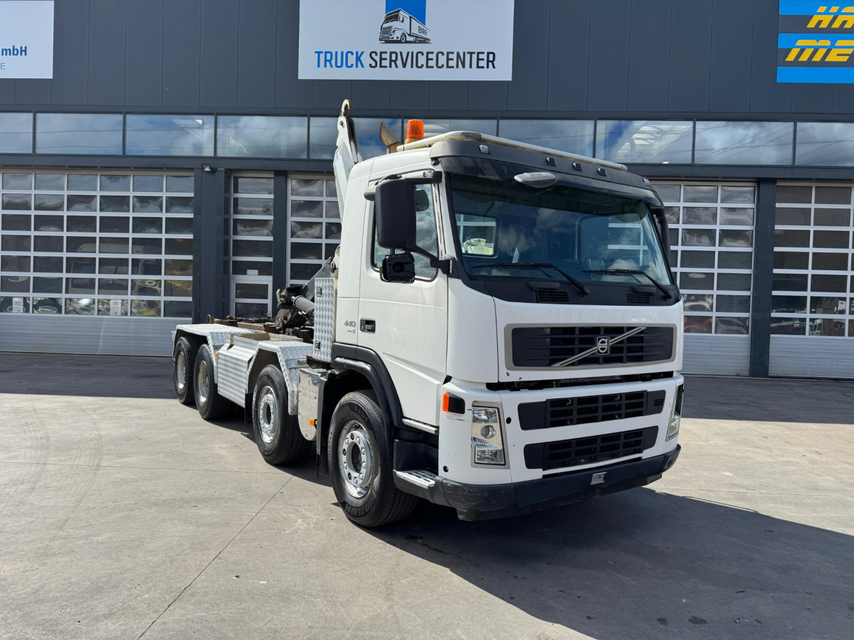 VOLVO FM-440 8x4 Hiab 25T AHK - Camião polibenne: foto 3 VOLVO FM-440 8x4 Hiab 25T AHK - Camião polibenne: foto 3