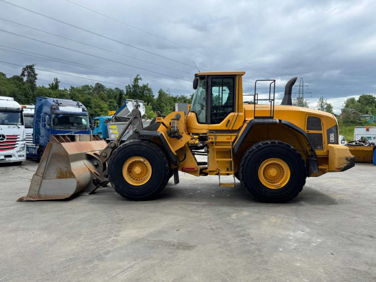 VOLVO L180G - Pá carregadora de rodas: foto 1 VOLVO L180G - Pá carregadora de rodas: foto 1
