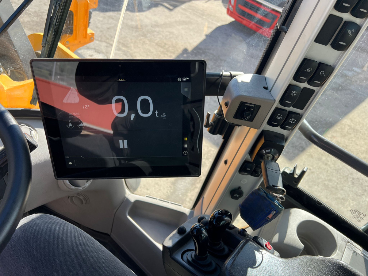 Pá carregadora de rodas VOLVO L180H: foto 6