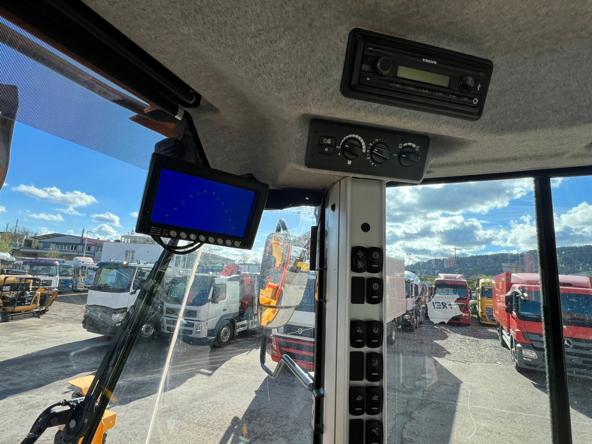 Pá carregadora de rodas VOLVO L180H: foto 8