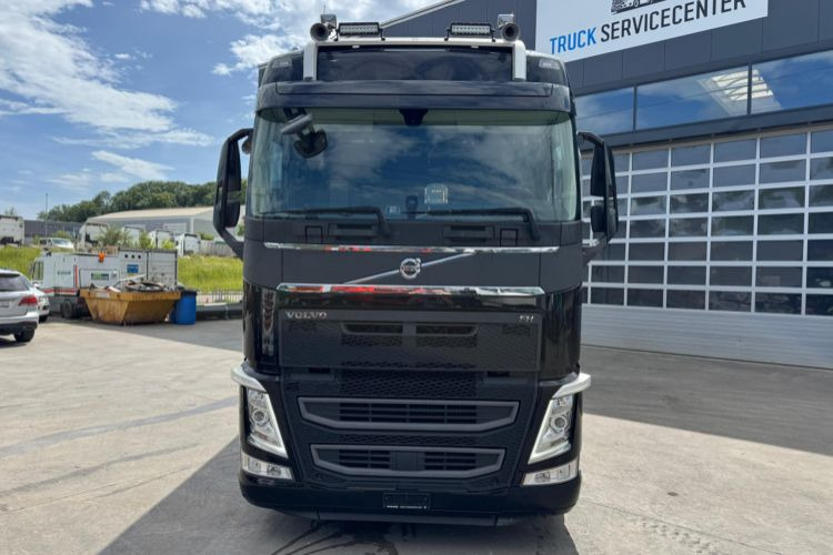 Volvo FH-540 6x2 - Camião de lona: foto 2 Volvo FH-540 6x2 - Camião de lona: foto 2