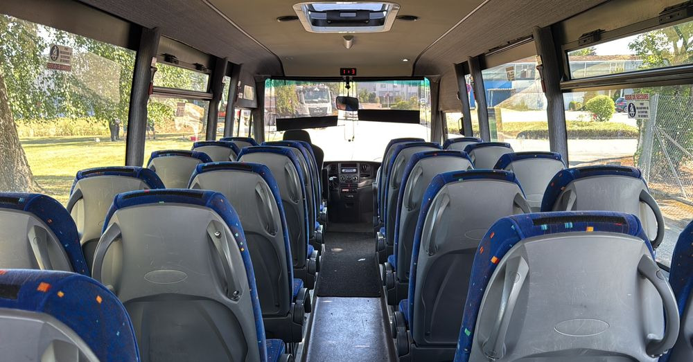 Minibus, Furgão de passageiros Iveco Wing/ 33 miejsca /mała klima  /Cena:178000 zł netto: foto 10