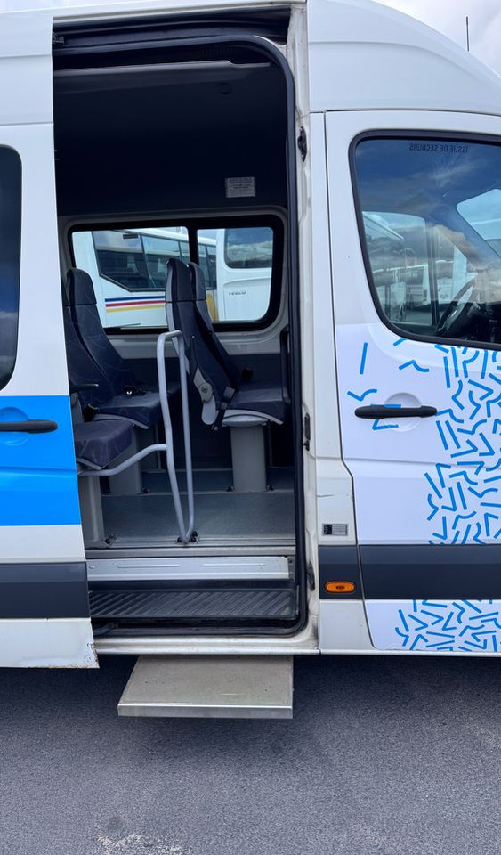 Minibus, Furgão de passageiros Volkswagen Crafter / 23 miejsca / Cena:67000 zł netto: foto 12