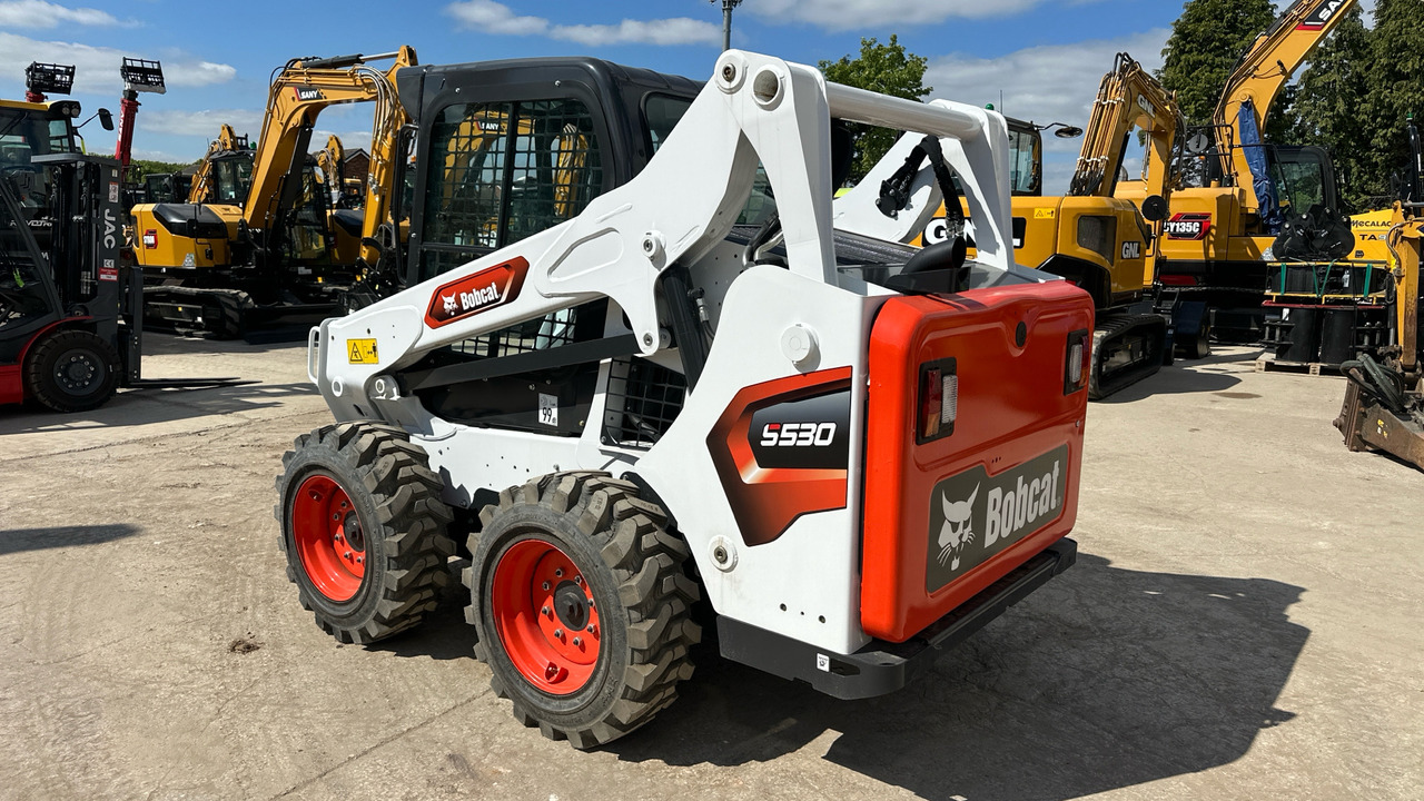 BOBCAT S530 - Mini pá carregadora: foto 3 BOBCAT S530 - Mini pá carregadora: foto 3
