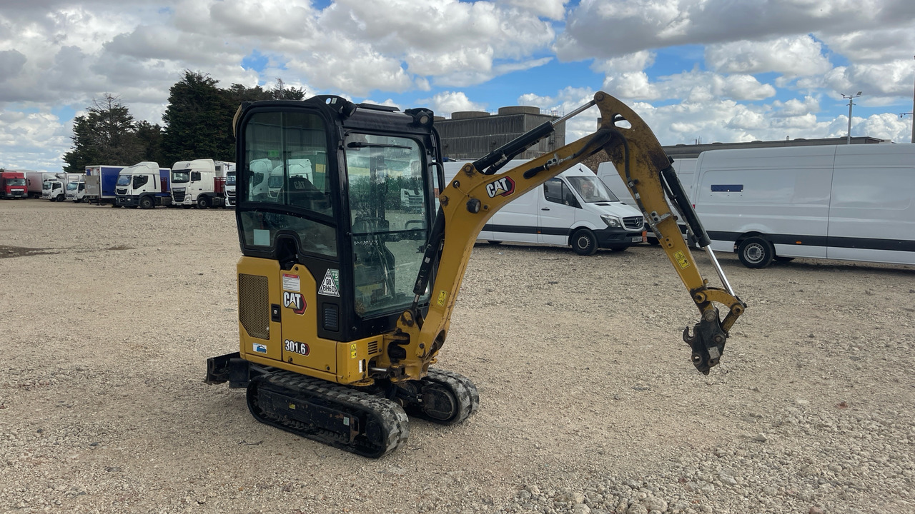 CATERPILLAR 301.6 - Mini escavadeira: foto 2 CATERPILLAR 301.6 - Mini escavadeira: foto 2