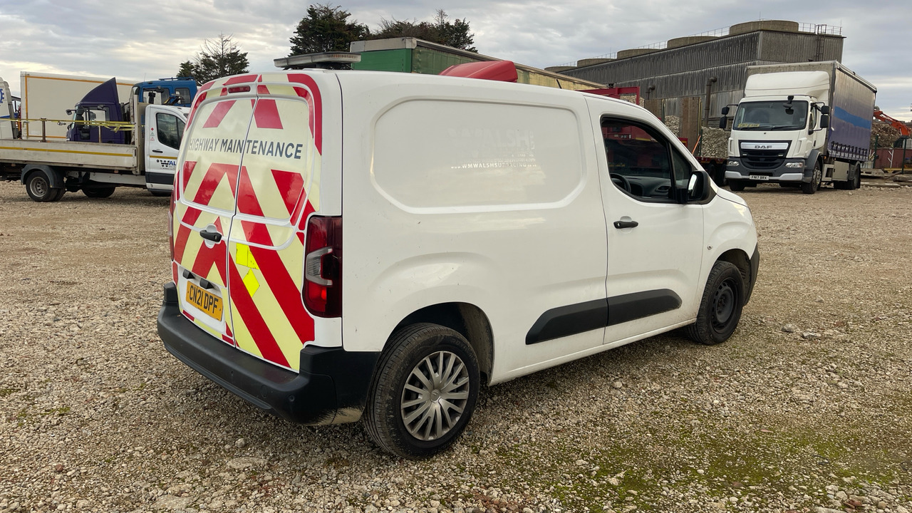 CITROEN BERLINGO 650 1.5 BLUEHDI 75PS - Furgão compacto: foto 4 CITROEN BERLINGO 650 1.5 BLUEHDI 75PS - Furgão compacto: foto 4