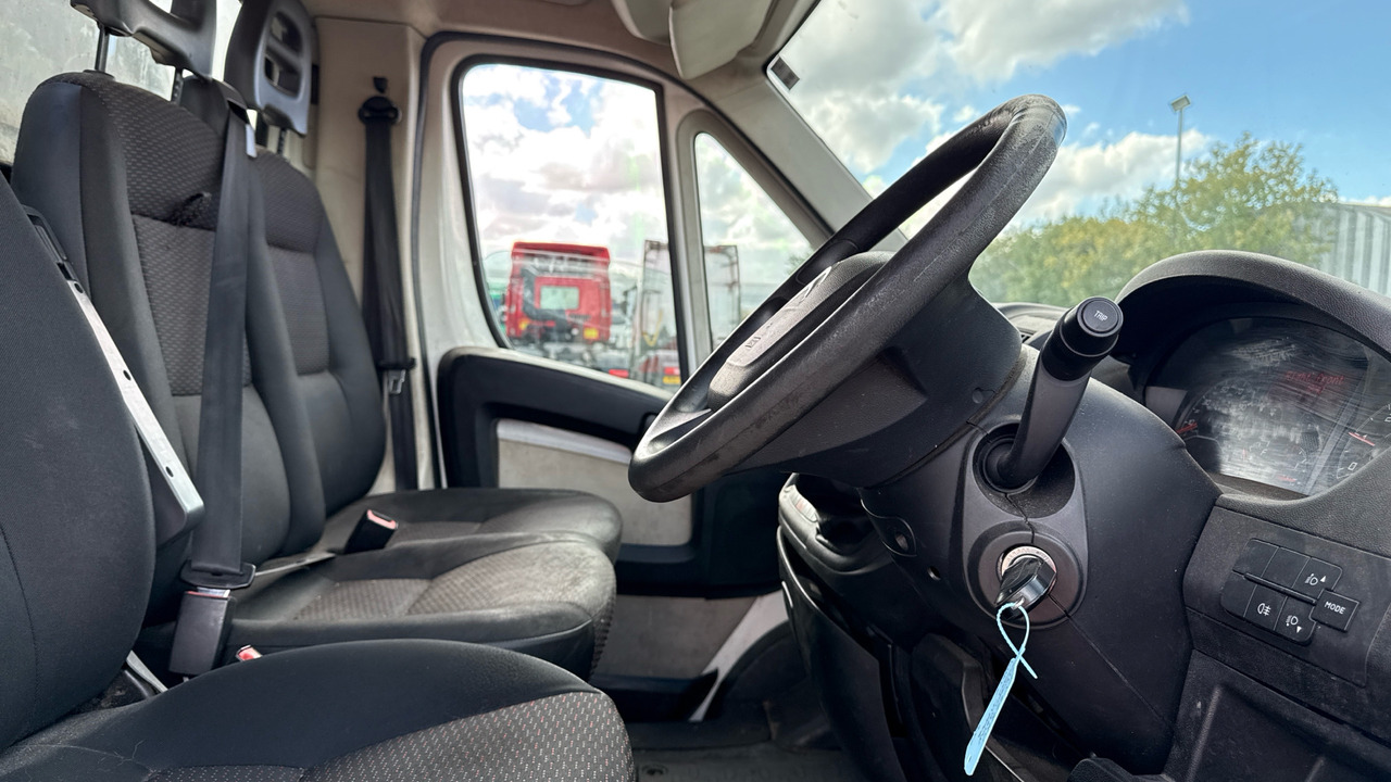 CITROEN RELAY 35 2.2 HDi Tipper 130ps - Carrinha basculante: foto 5 CITROEN RELAY 35 2.2 HDi Tipper 130ps - Carrinha basculante: foto 5