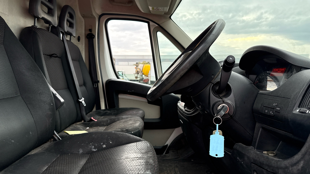 CITROEN RELAY 35 L2H1 2.2 HDi 130ps - Furgão: foto 5 CITROEN RELAY 35 L2H1 2.2 HDi 130ps - Furgão: foto 5