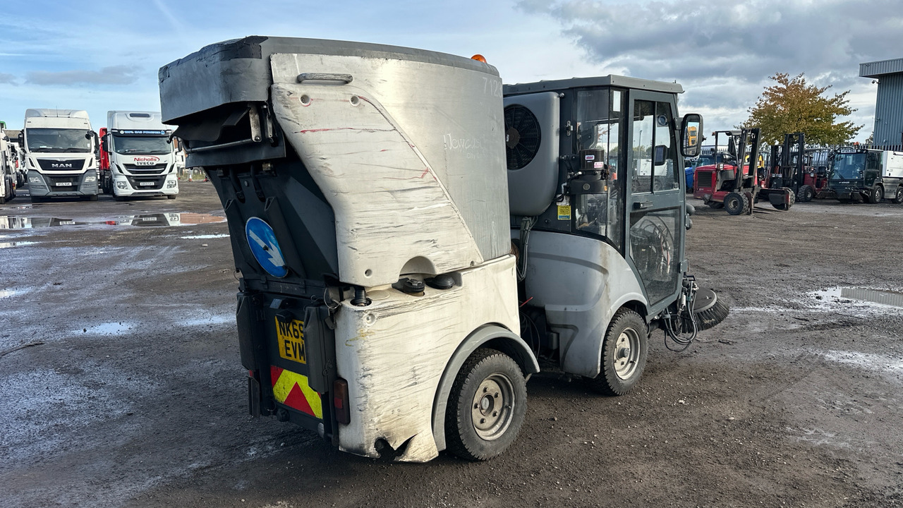 CITYMASTER 6001 - Varredora urbana: foto 4 CITYMASTER 6001 - Varredora urbana: foto 4