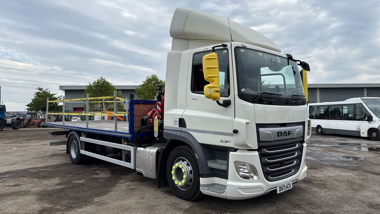 DAF CF 410 - Camião de caixa aberta/ Plataforma, Camião grua: foto 1 DAF CF 410 - Camião de caixa aberta/ Plataforma, Camião grua: foto 1