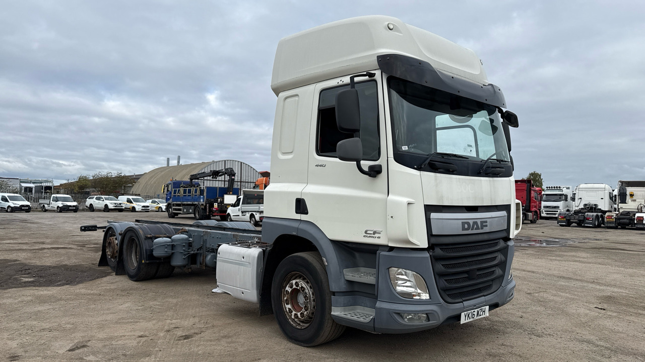 DAF CF 440 - Camião chassi: foto 1 DAF CF 440 - Camião chassi: foto 1