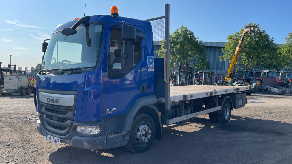 DAF LF 150 - Camião de caixa aberta/ Plataforma: foto 2 DAF LF 150 - Camião de caixa aberta/ Plataforma: foto 2