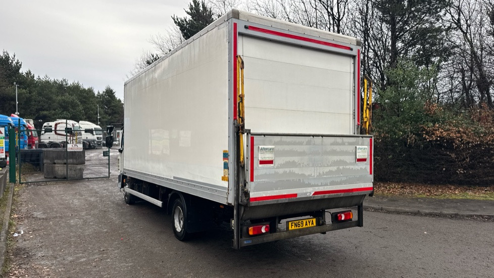 DAF LF 180 - Camião furgão: foto 3 DAF LF 180 - Camião furgão: foto 3