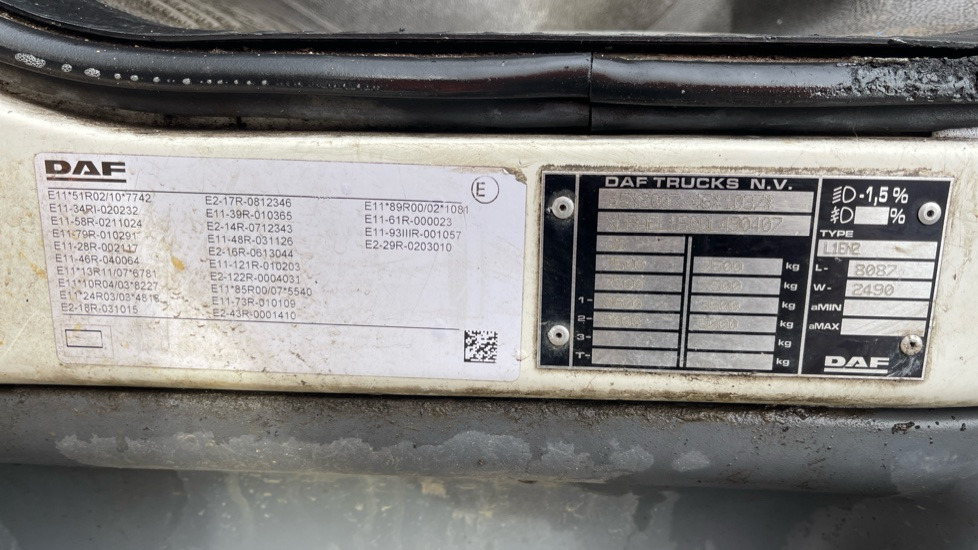 Camião furgão DAF LF  180: foto 12