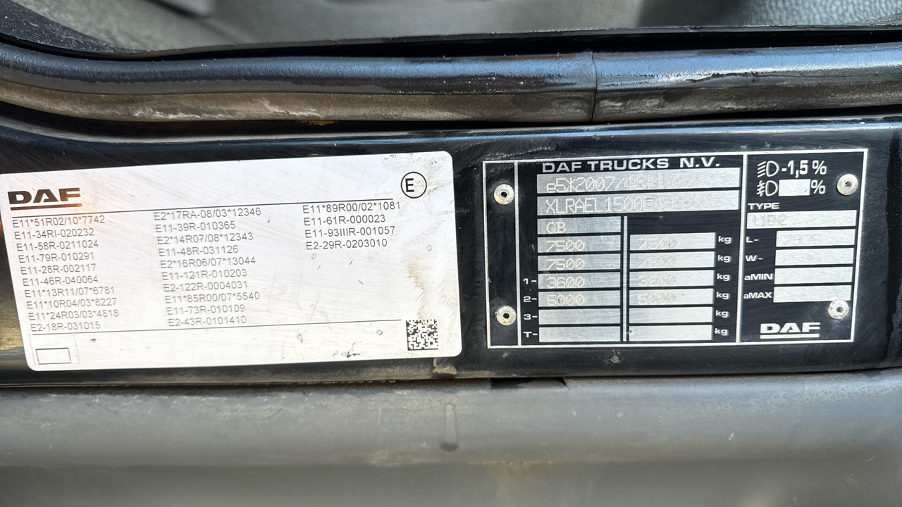 Camião de lona DAF LF 180: foto 12 Camião de lona DAF LF 180: foto 12