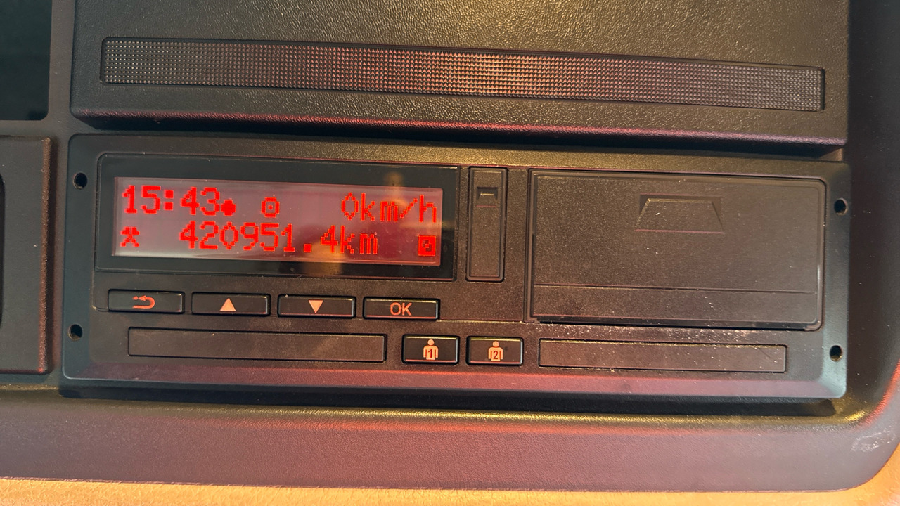 Camião de lona DAF LF 180: foto 9 Camião de lona DAF LF 180: foto 9