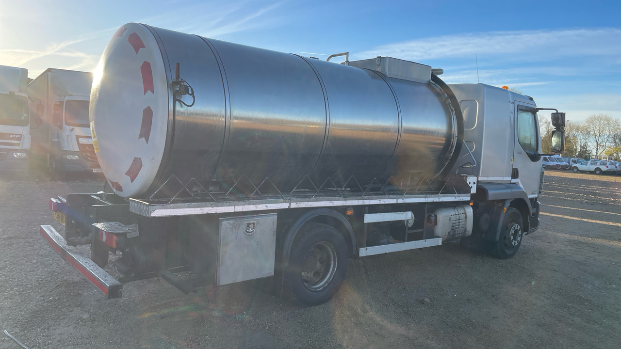 DAF LF 210 - Camião cisterna: foto 4 DAF LF 210 - Camião cisterna: foto 4