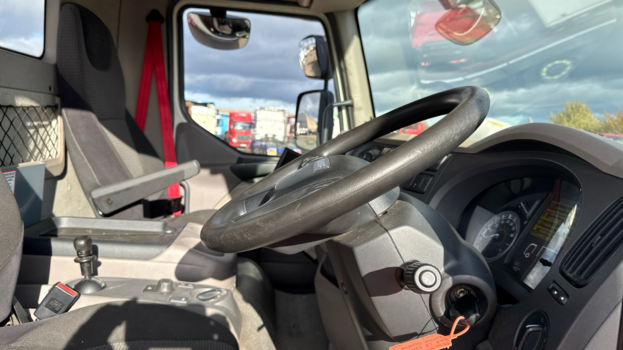 DAF LF 220 - Camião de caixa aberta/ Plataforma: foto 5 DAF LF 220 - Camião de caixa aberta/ Plataforma: foto 5