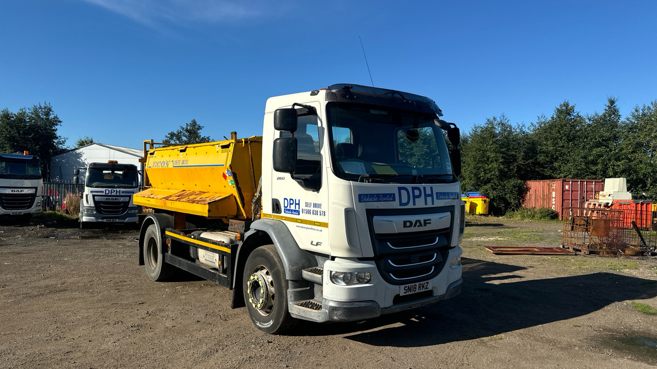 DAF LF 280 - Máquina de asfalto: foto 1 DAF LF 280 - Máquina de asfalto: foto 1