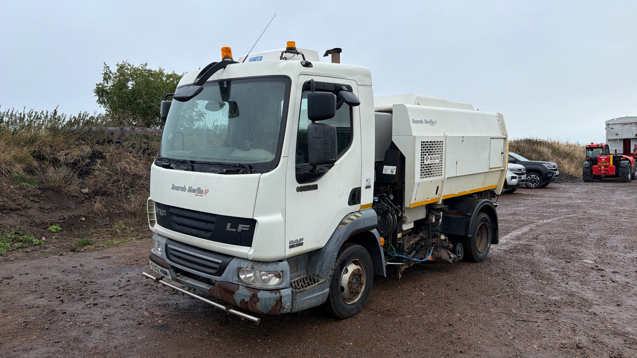 DAF LF 45.160 - Varredora urbana: foto 2 DAF LF 45.160 - Varredora urbana: foto 2