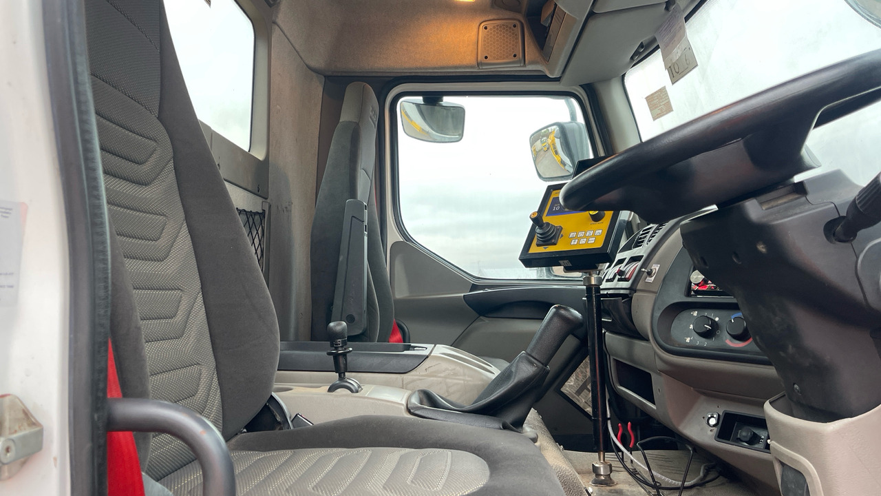 DAF LF 55.22 - Veículo limpa-neves: foto 5 DAF LF 55.22 - Veículo limpa-neves: foto 5