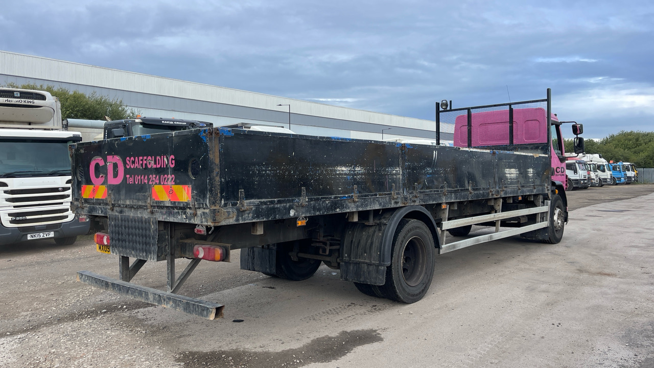 DAF LF 55.220 - Camião de caixa aberta/ Plataforma: foto 4 DAF LF 55.220 - Camião de caixa aberta/ Plataforma: foto 4
