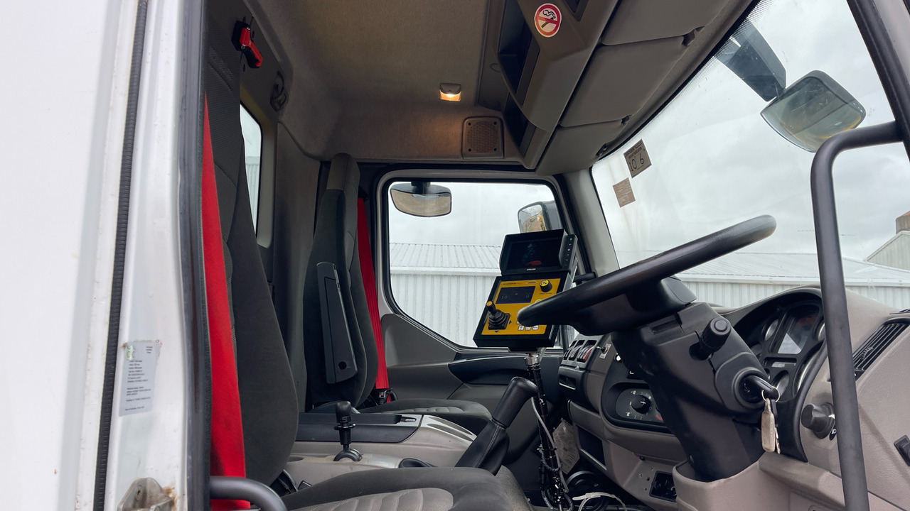 DAF LF 55.220 - Veículo limpa-neves: foto 5 DAF LF 55.220 - Veículo limpa-neves: foto 5