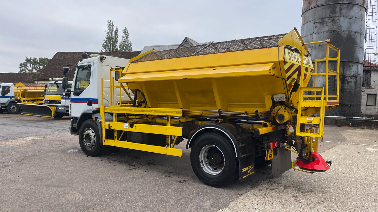 DAF LF 55.220 - Veículo limpa-neves: foto 3 DAF LF 55.220 - Veículo limpa-neves: foto 3