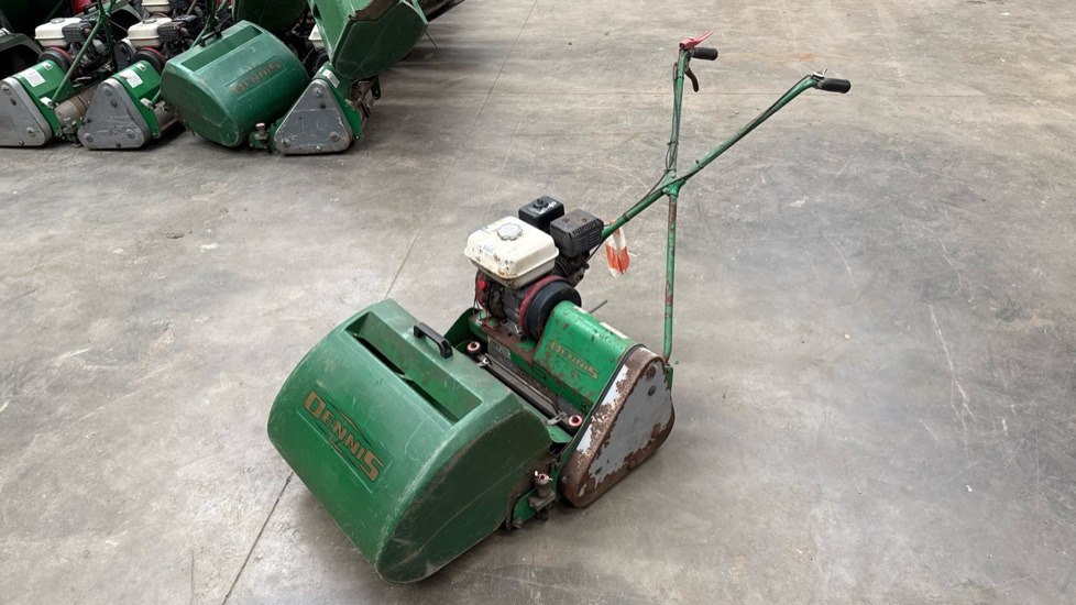 DENNIS FT510 PEDESTRIAN CYLINDER MOWER WITH 5K UNIT AND GRASS BOX - Cortador de grama: foto 2 DENNIS FT510 PEDESTRIAN CYLINDER MOWER WITH 5K UNIT AND GRASS BOX - Cortador de grama: foto 2