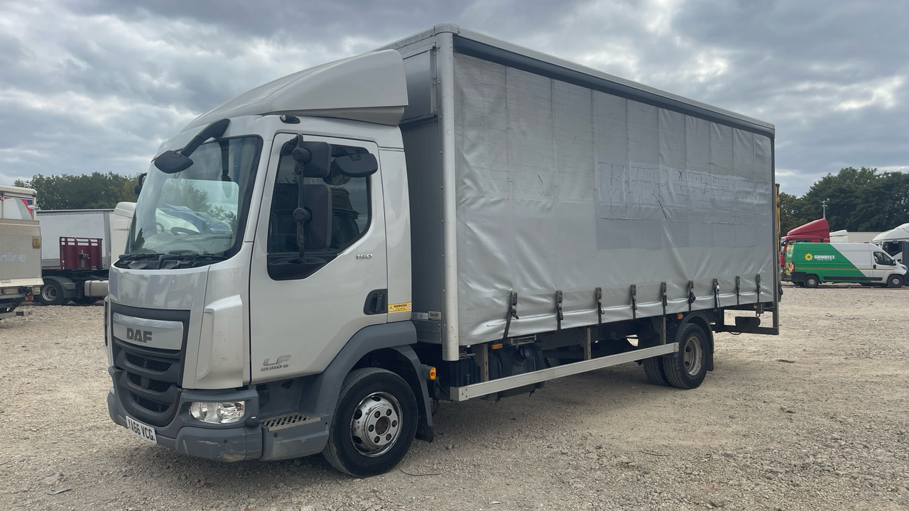 Daf LF 150 - Camião de lona: foto 2 Daf LF 150 - Camião de lona: foto 2