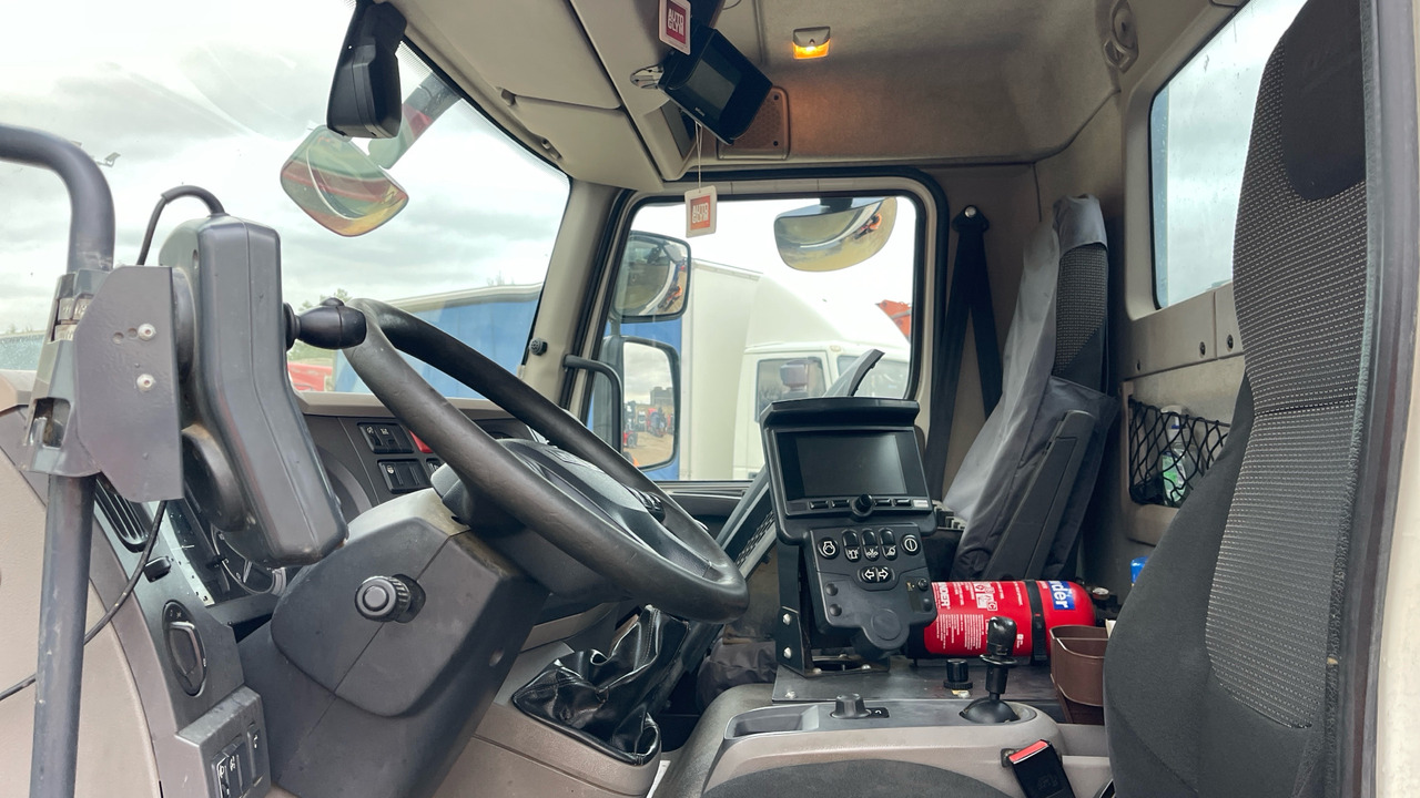 Daf LF 220 - Varredora urbana: foto 5 Daf LF 220 - Varredora urbana: foto 5