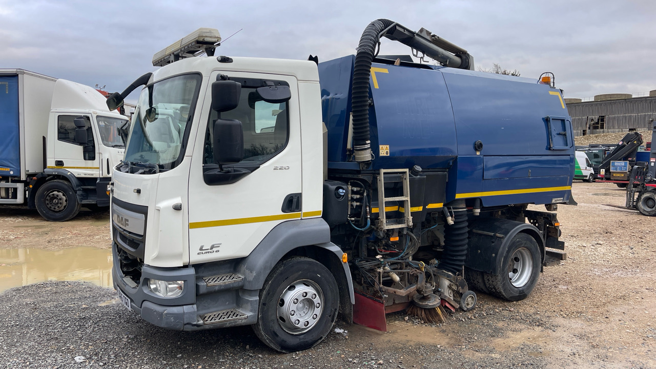 Daf LF 220 - Varredora urbana: foto 2 Daf LF 220 - Varredora urbana: foto 2