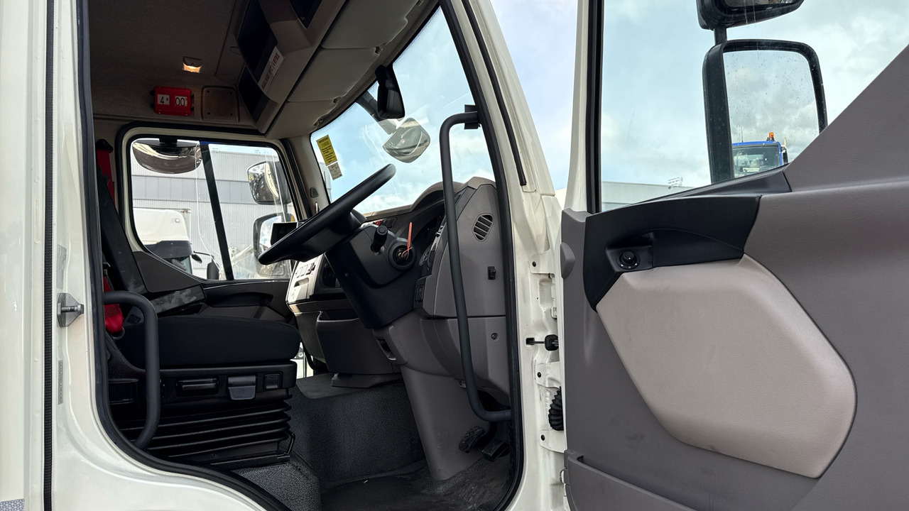 Daf LF 260 - Camião furgão: foto 5 Daf LF 260 - Camião furgão: foto 5