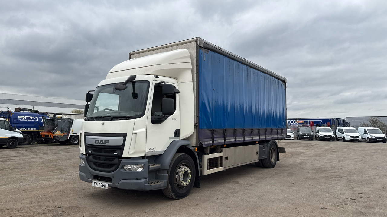 Daf LF 260 - Camião de lona: foto 2 Daf LF 260 - Camião de lona: foto 2