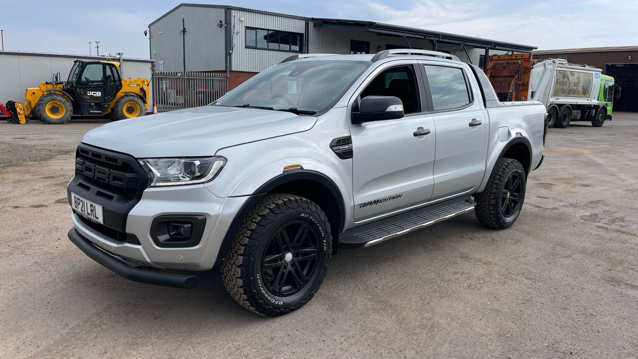 FORD RANGER 2.0 ECOBLUE WILDTRAK 213 - Pick-up, Carrinha cabine dupla: foto 2 FORD RANGER 2.0 ECOBLUE WILDTRAK 213 - Pick-up, Carrinha cabine dupla: foto 2
