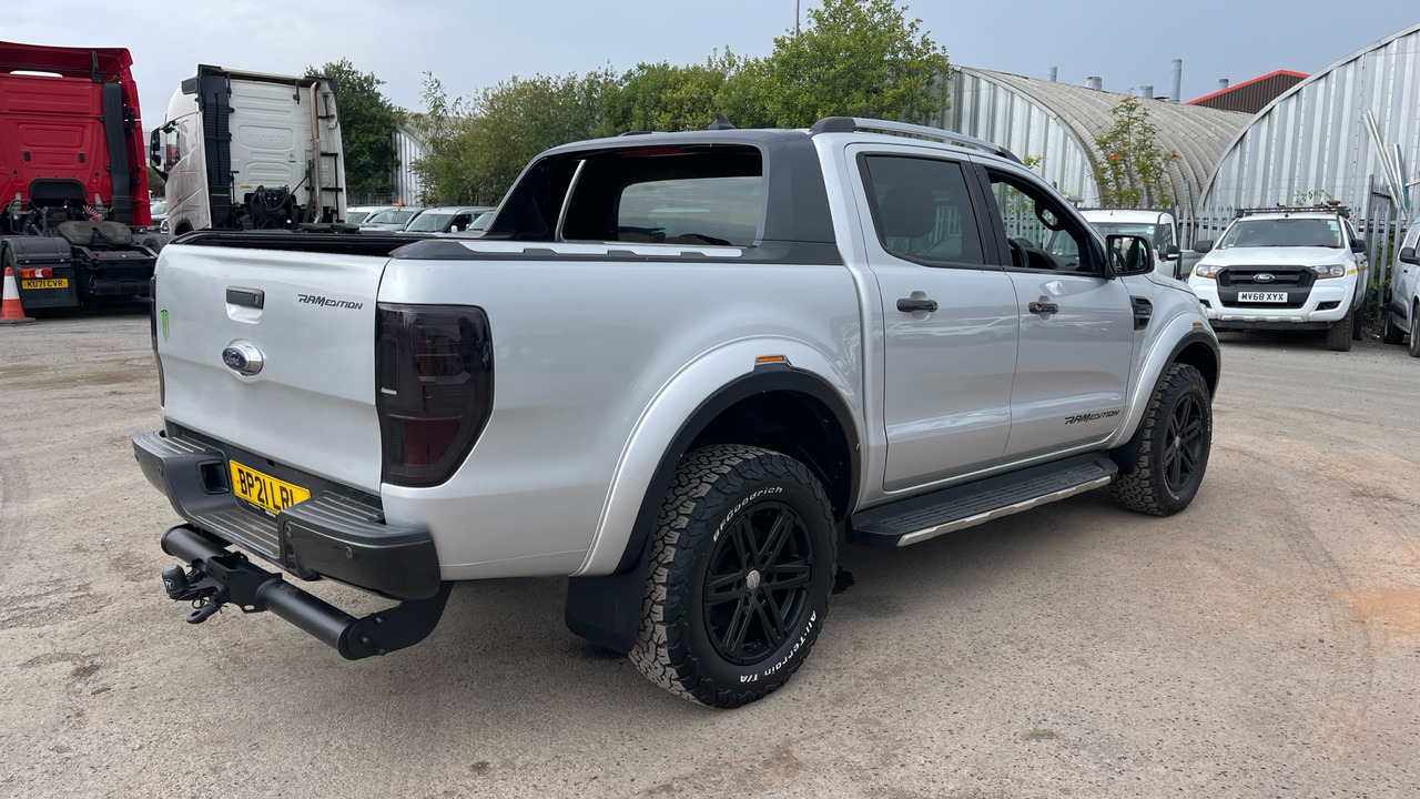 FORD RANGER 2.0 ECOBLUE WILDTRAK 213 - Pick-up, Carrinha cabine dupla: foto 4 FORD RANGER 2.0 ECOBLUE WILDTRAK 213 - Pick-up, Carrinha cabine dupla: foto 4