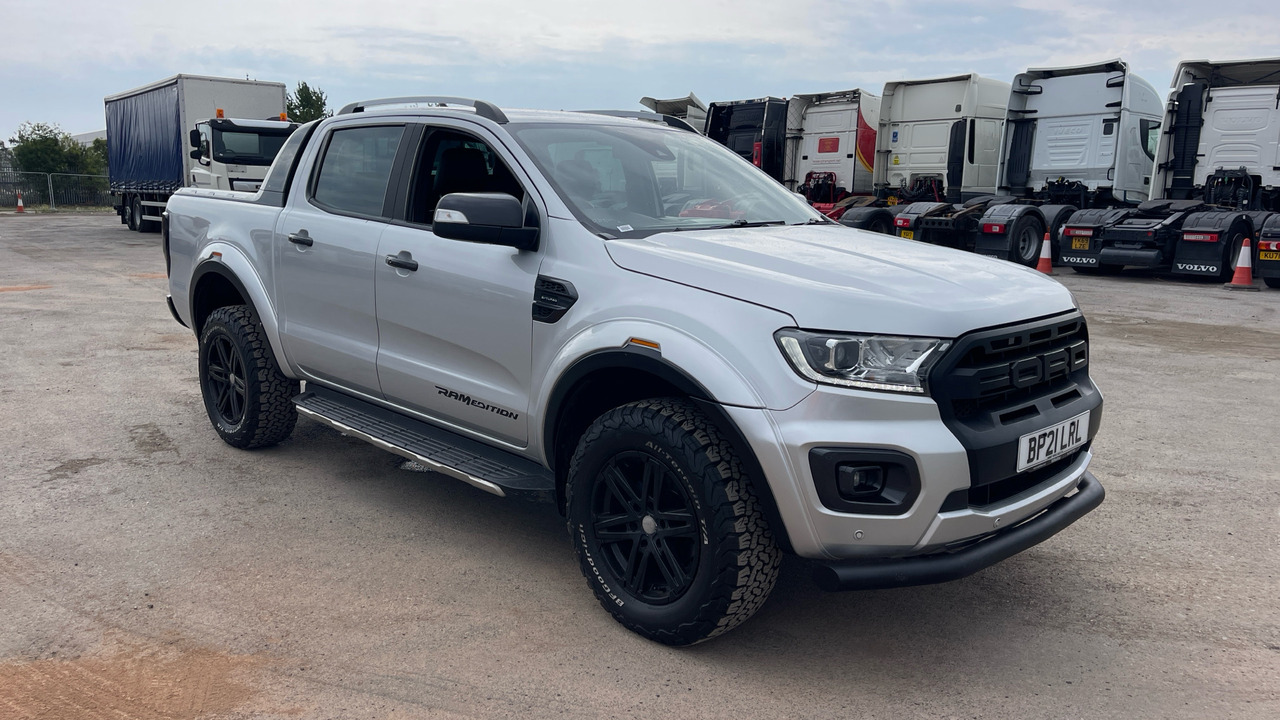 FORD RANGER 2.0 ECOBLUE WILDTRAK 213 - Pick-up, Carrinha cabine dupla: foto 1 FORD RANGER 2.0 ECOBLUE WILDTRAK 213 - Pick-up, Carrinha cabine dupla: foto 1