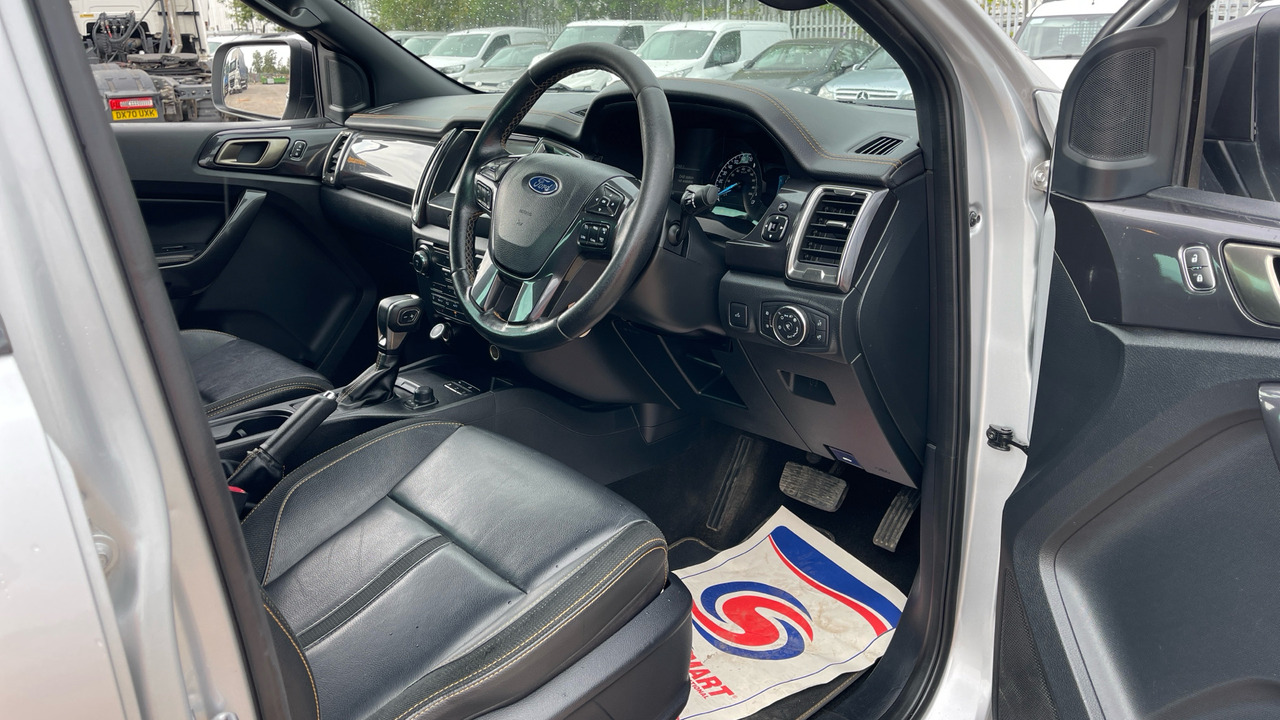 FORD RANGER 2.0 ECOBLUE WILDTRAK 213 - Pick-up, Carrinha cabine dupla: foto 5 FORD RANGER 2.0 ECOBLUE WILDTRAK 213 - Pick-up, Carrinha cabine dupla: foto 5