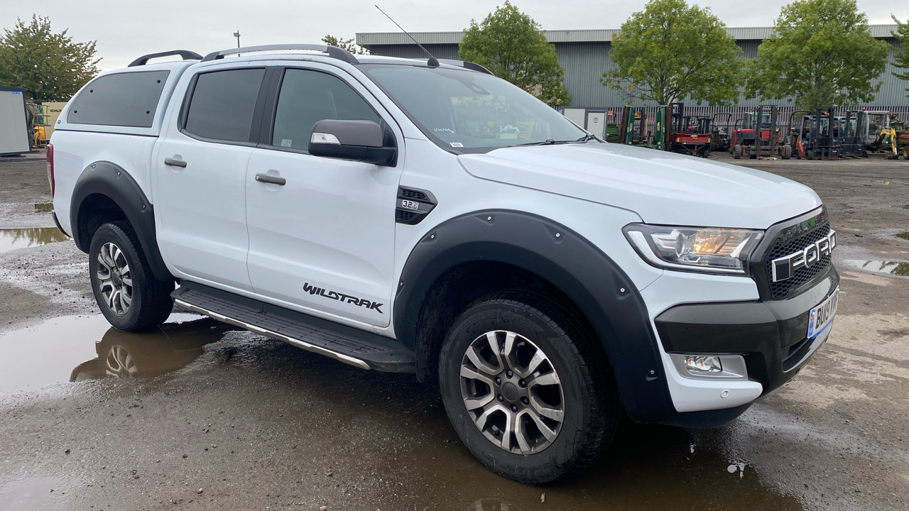 FORD RANGER Wildtrak 3.2 TDCi 200PS - Pick-up, Carrinha cabine dupla: foto 1 FORD RANGER Wildtrak 3.2 TDCi 200PS - Pick-up, Carrinha cabine dupla: foto 1