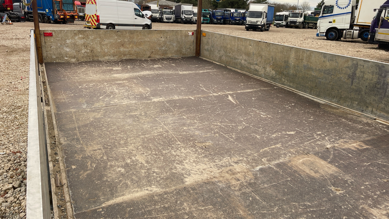 Carrinha de caixa aberta FORD TRANSIT 350 2.0 ECOBLUE 130PS: foto 9